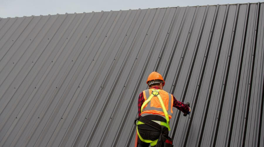 Professional metal roof installation services in Mapleton, UT